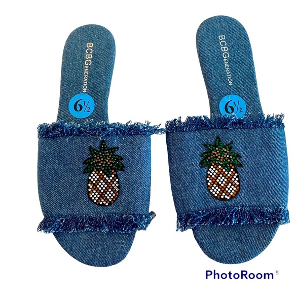NWT BCBGeneration Sandals Jean Pineapple beaded SZ 6 1/2 - Picture 9 of 9